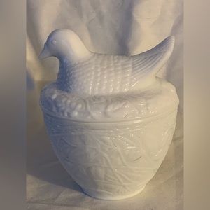 Vintage Avon Bird on Nest Milk Glass Covered Dish